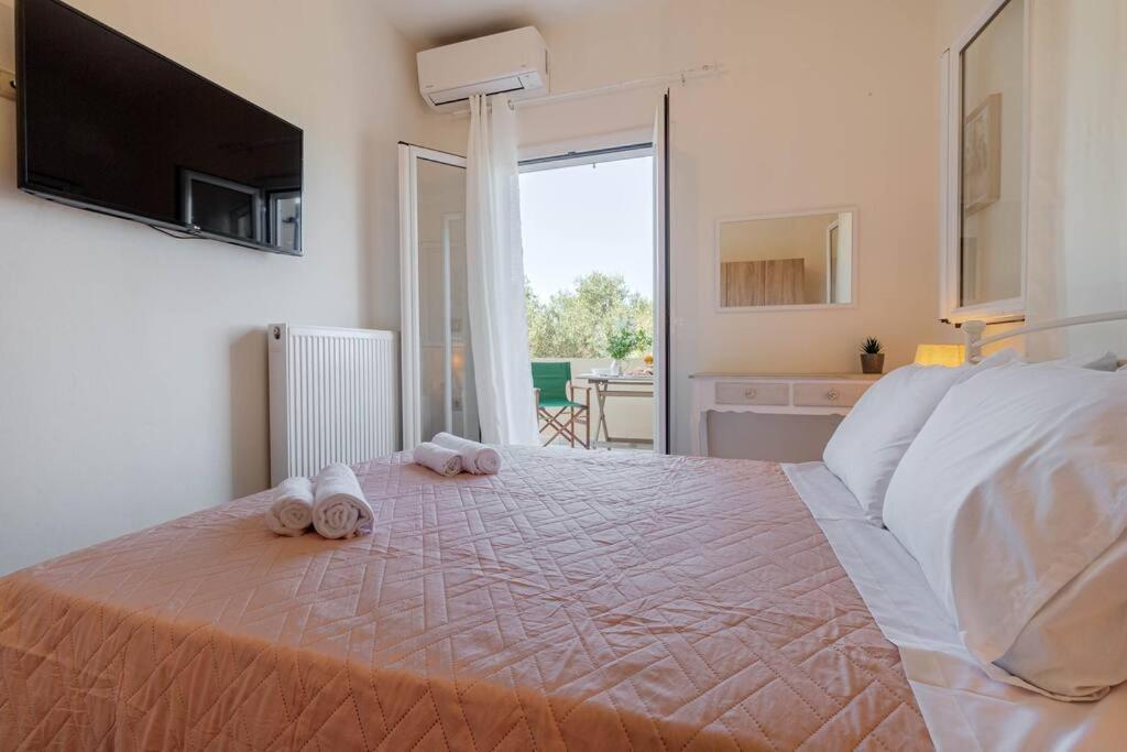 Apartment Dimitra's South House