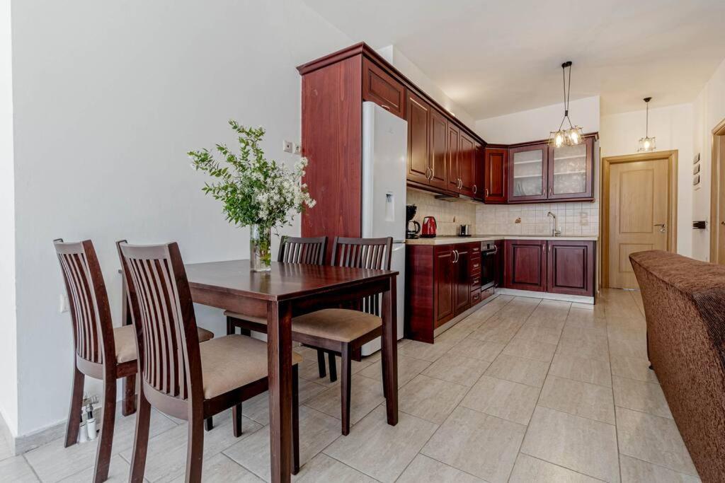 Dimitra's South House Apartment