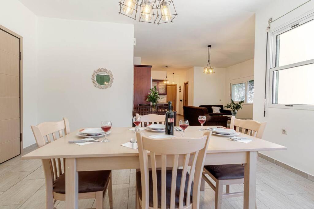 Dimitra's South House *