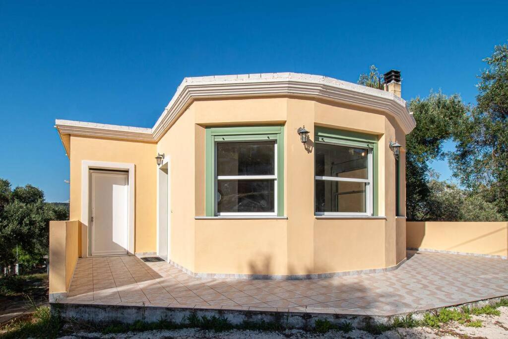 Apartment Dimitra's South House